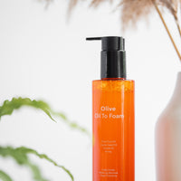 Olive Oil-to-Foam Cleanser thumbnail